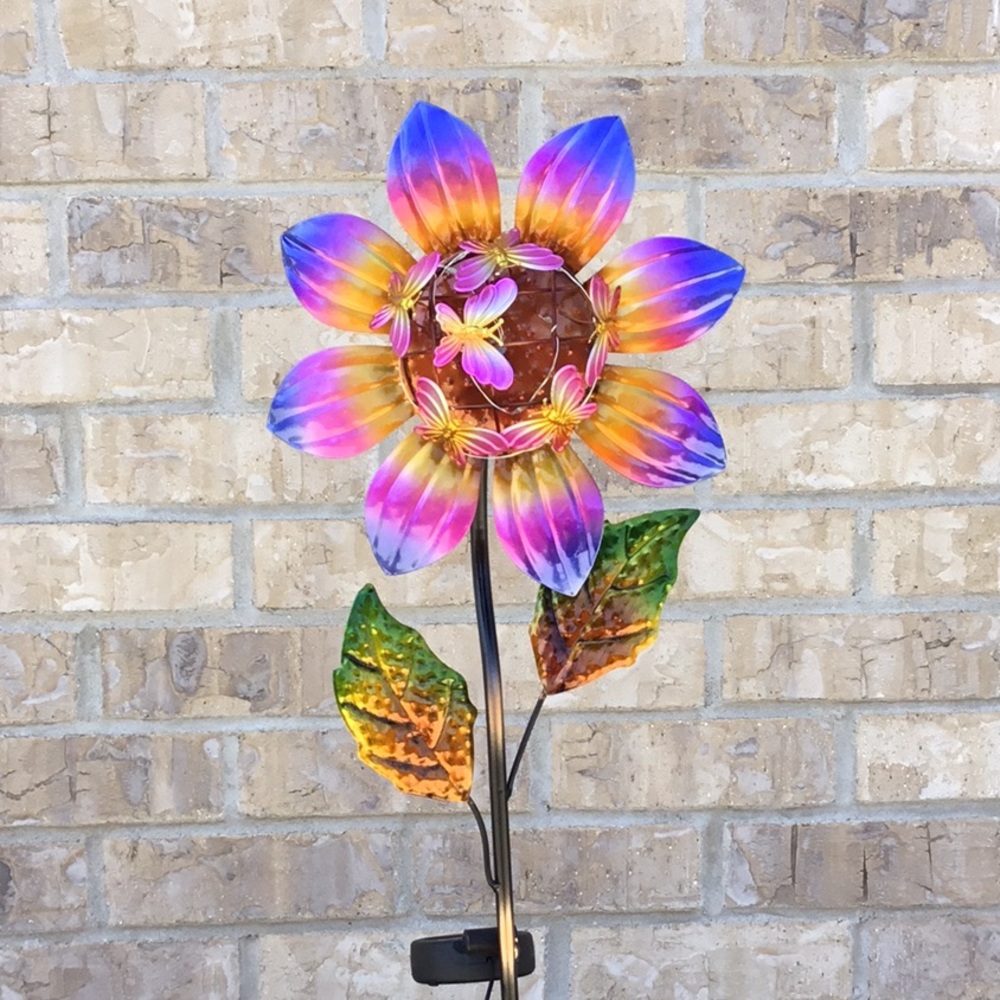 FLASH SALE Solar Flower Garden Pick